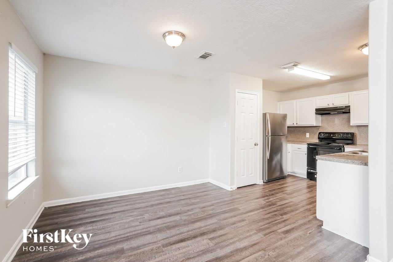13988 Buckskin Dr - Photo 5 of 15