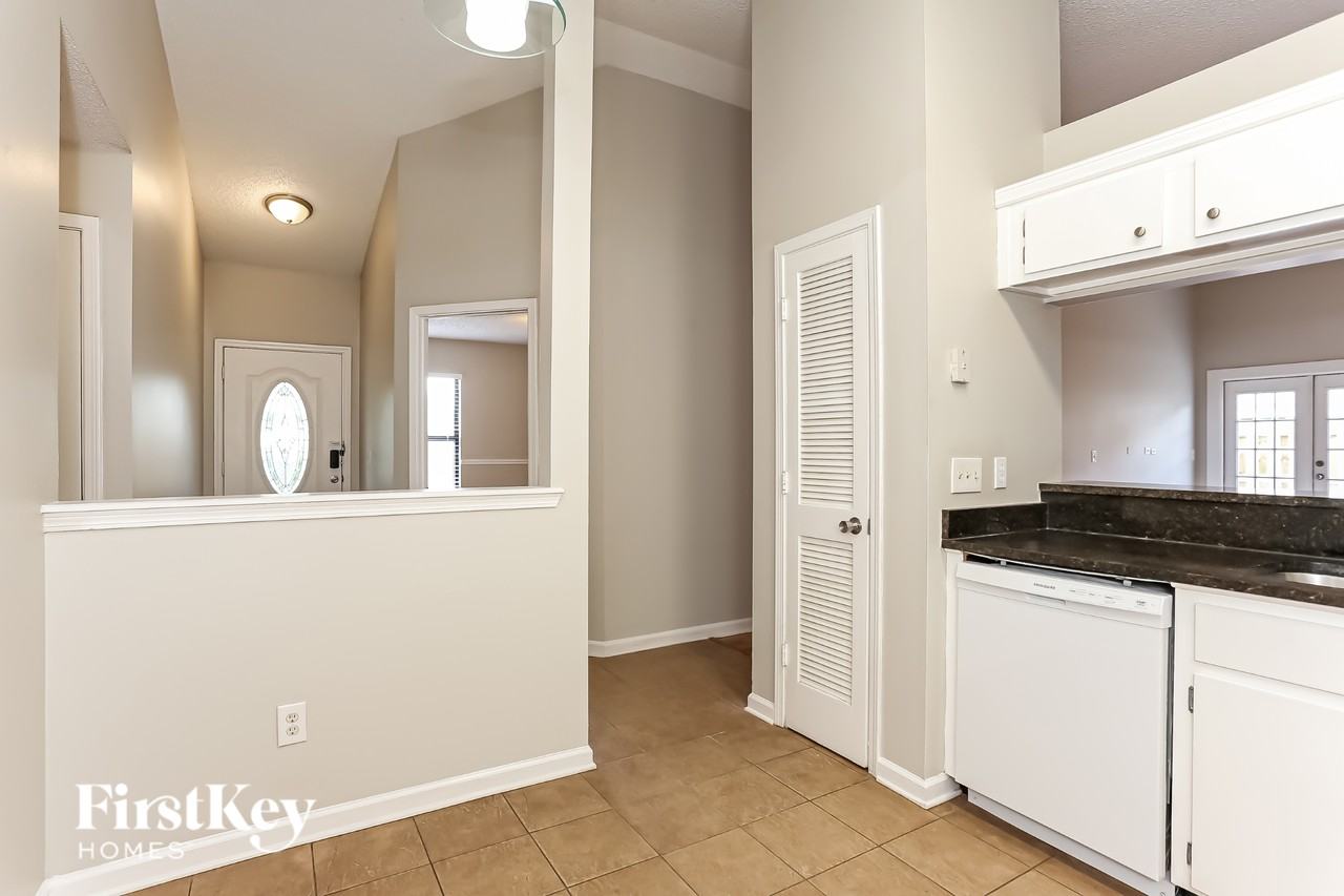 1383 Cove Landing Dr - Photo 6 of 16