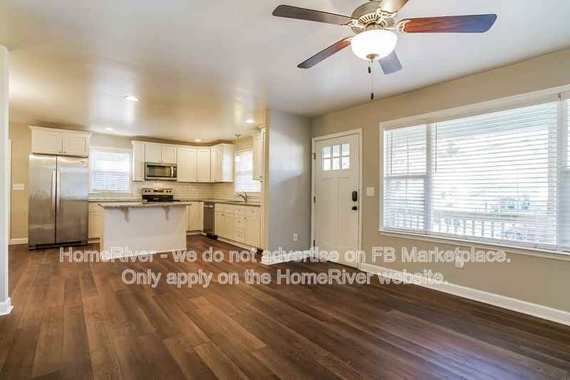 121 Gilbert Ave - Photo 4 of 41