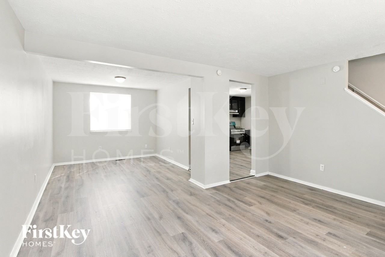 11415 Dunshire Dr - Photo 3 of 16