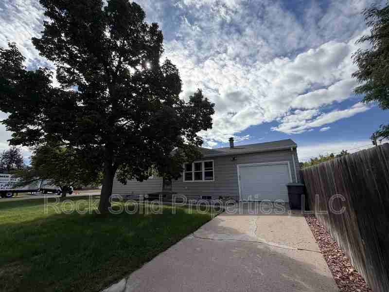 4017 Baldwin Dr - Photo 5 of 32