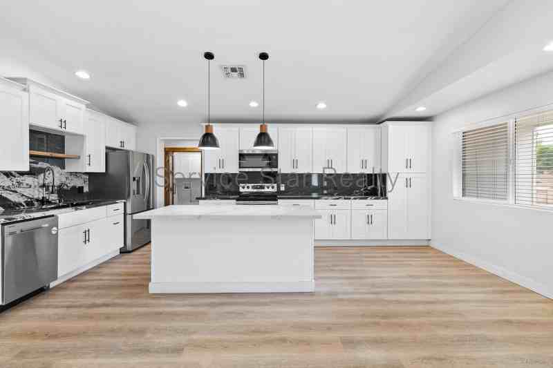 2162 E Concorda Dr - Photo 7 of 28