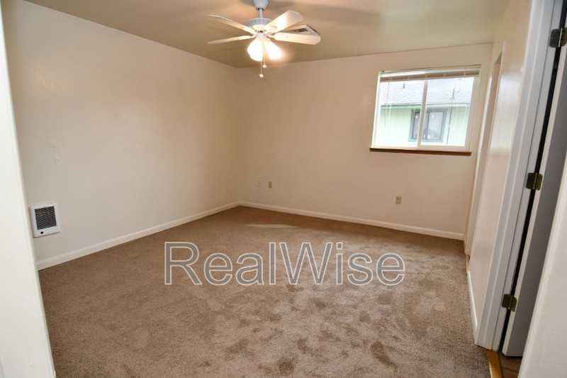 187 Georginna Dr - Photo 6 of 25