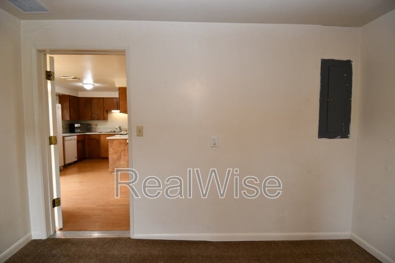187 Georginna Dr - Photo 7 of 25