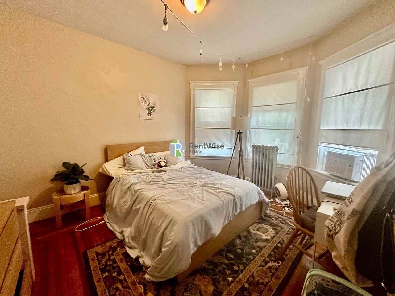 20 Curtis Ave - Photo 5 of 12