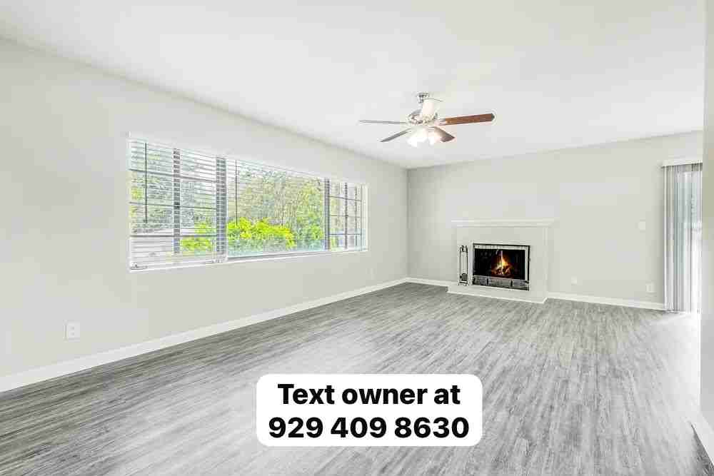 2135 Mercer Cir S #NA - Photo 2 of 5