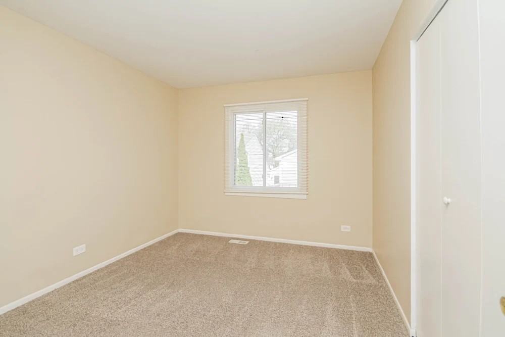 9225 162nd St #NA - Photo 4 of 11