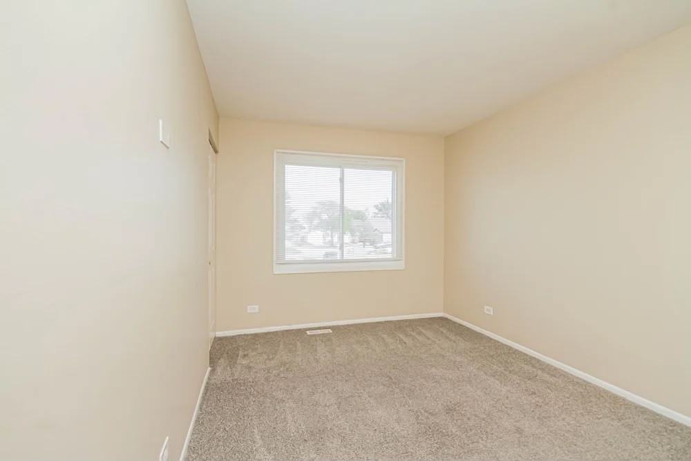 9227 162nd St #NA - Photo 3 of 11