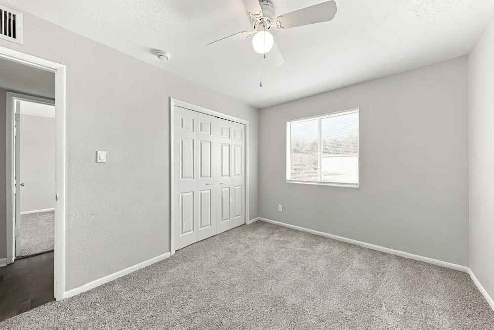 3126 W Orchid Ln #NA - Photo 4 of 9