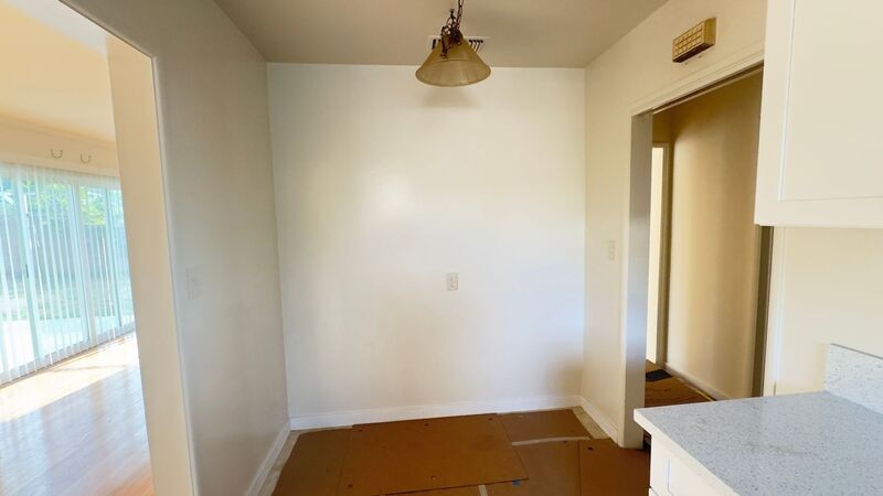 427 E Haltern Ave - Photo 6 of 23