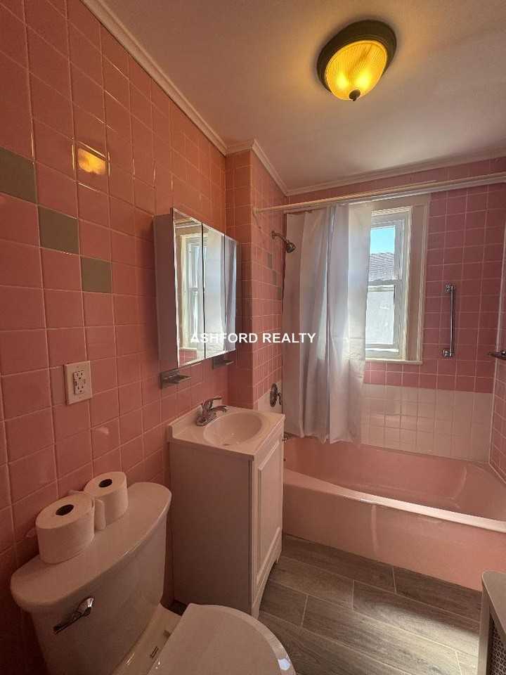 Templeton Pkwy #2 - Photo 3 of 11