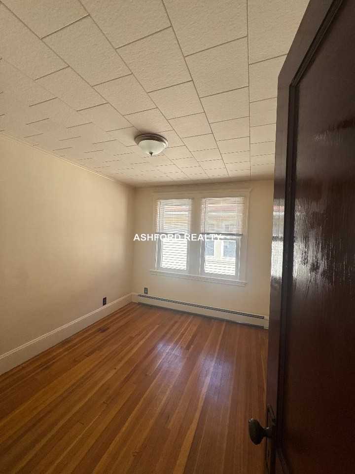 Templeton Pkwy #2 - Photo 7 of 11