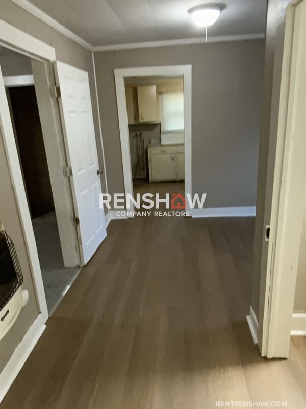 1738 E Wheeler St - Photo 4 of 16