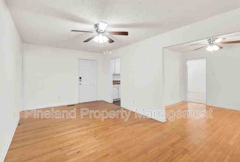 5969 Tamworth Ct - Photo 7 of 33