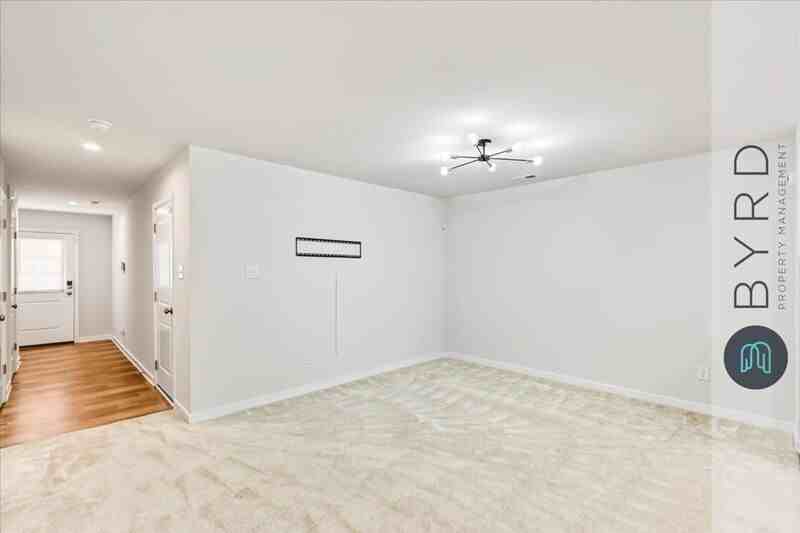 3380 Dewsberry Ln - Photo 7 of 32