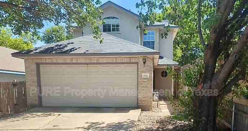 1594 Parkfield Cir