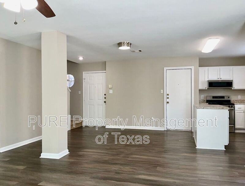 1594 Parkfield Cir - Photo 4 of 25