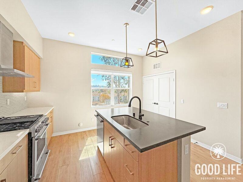 10432 Harlow Cir #58 - Photo 4 of 28