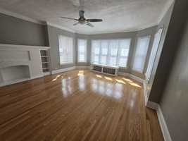 featured image of 7721 S Hermitage Ave #3