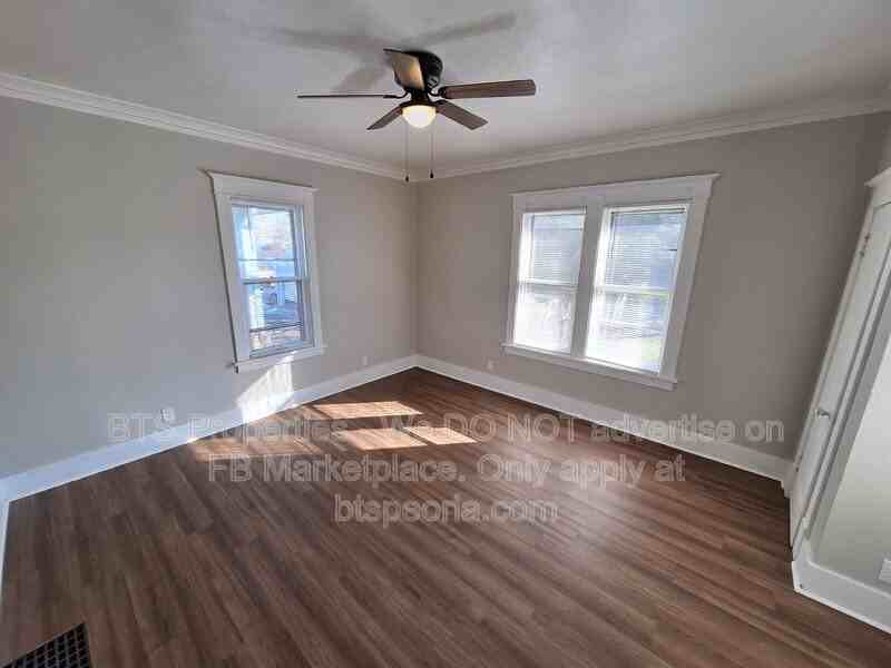 608 W Loucks Ave - Photo 6 of 16