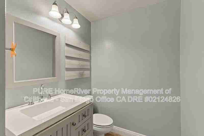 11128 Poblado Rd - Photo 6 of 33