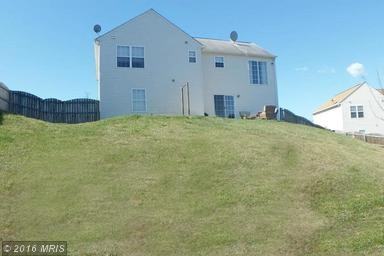 66 Barclay Ln - Photo 2 of 19