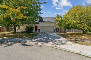 featured image of 123 E Chapparosa Ct