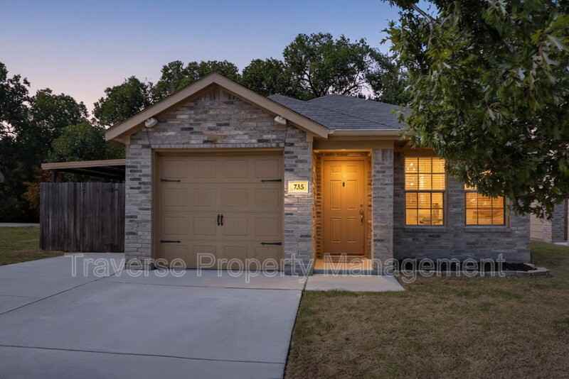 733 River Hill Ln - Photo 2 of 25
