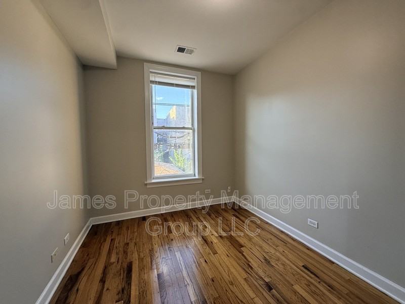 2213 W Washington Blvd - Photo 4 of 8