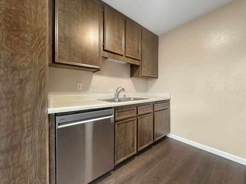 9550 Carroll Canyon Rd #237 - Photo 5 of 16