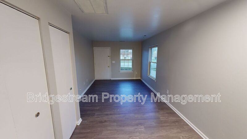644 Randler Ave - Photo 2 of 7