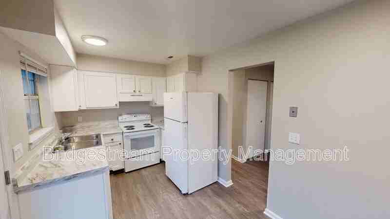 644 Randler Ave - Photo 3 of 7
