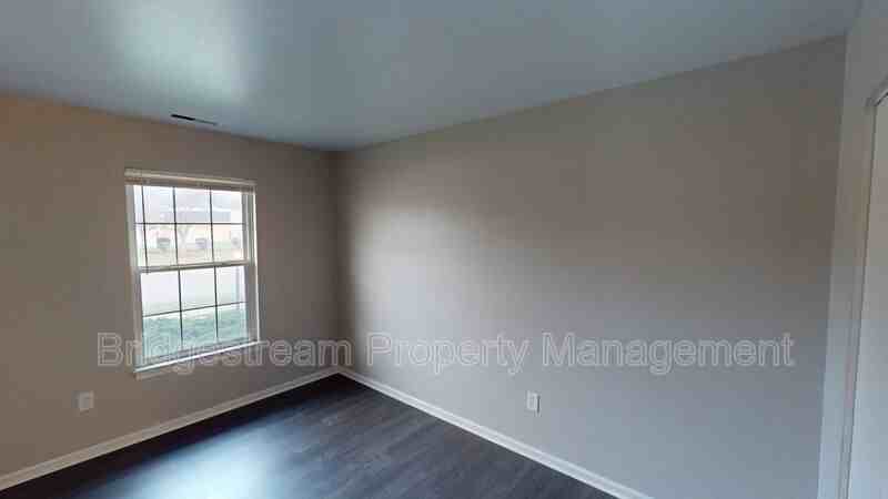 644 Randler Ave - Photo 5 of 7