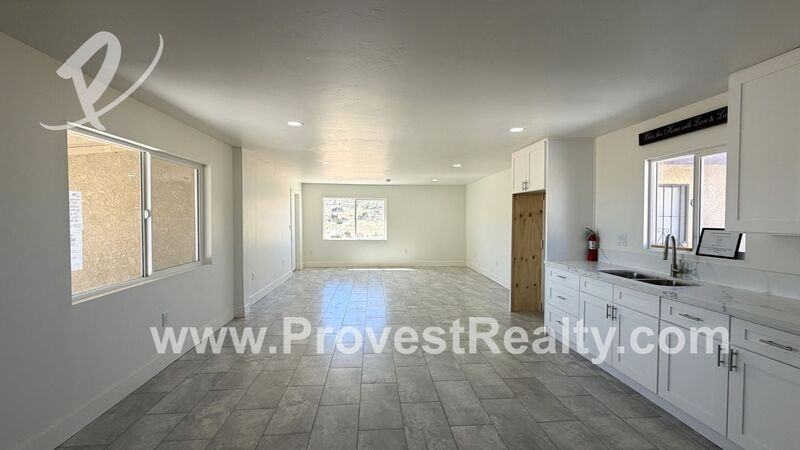 9626 Buena Vista St - Photo 4 of 21