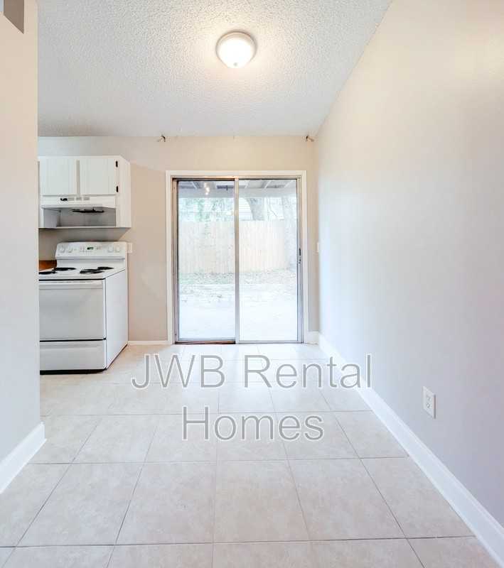 1117 Mimosa Cove Ct W - Photo 4 of 16