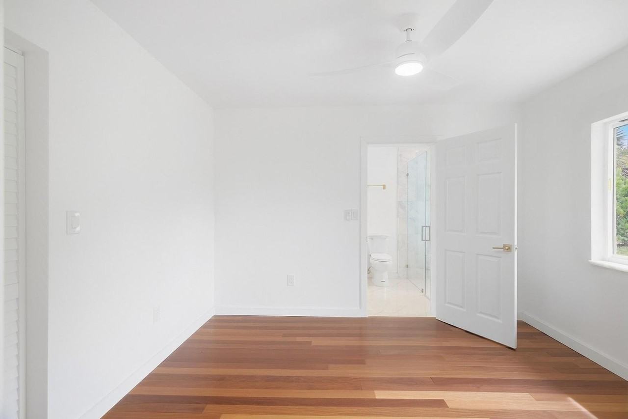 235 Nw 3rd Ct - Photo 6 of 40