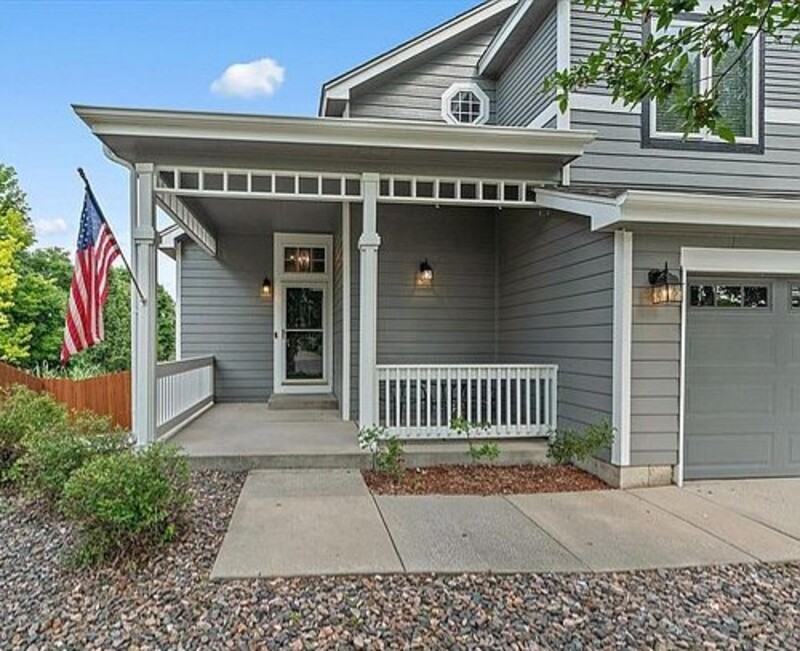 10654 Apishamore Ct - Photo 2 of 18