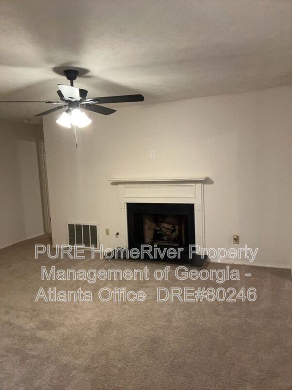1505 Augusta Dr Se - Photo 4 of 25