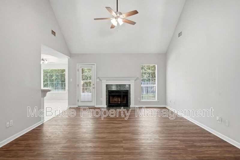4643 Brittany Dr - Photo 5 of 20