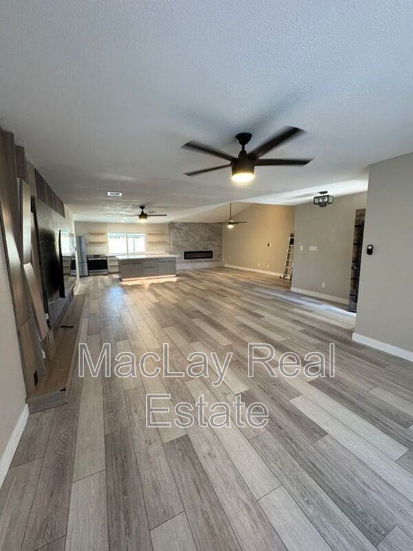 4634 W Wagoner Rd - Photo 3 of 26