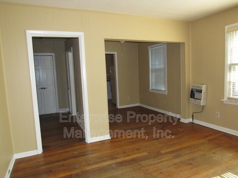 3196 Douglass Ave - Photo 2 of 6