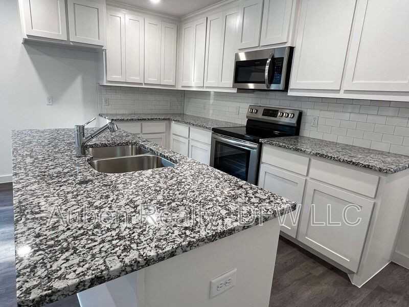 2524 S Fannin Ave - Photo 7 of 24