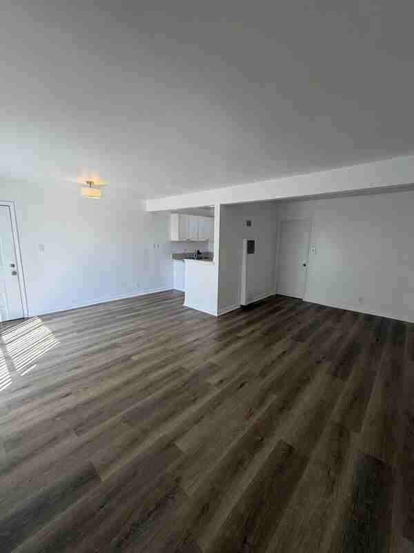 1822 W Sumac Ln #6 - Photo 4 of 21