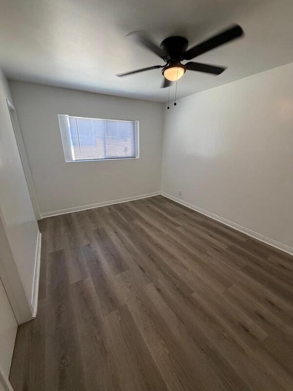 1822 W Sumac Ln #6 - Photo 7 of 21
