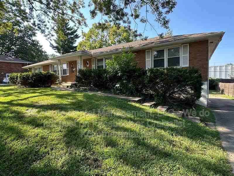 10109 E 74th Ter - Photo 2 of 21