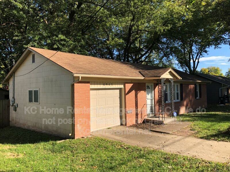 6943 Walmer St - Photo 2 of 30