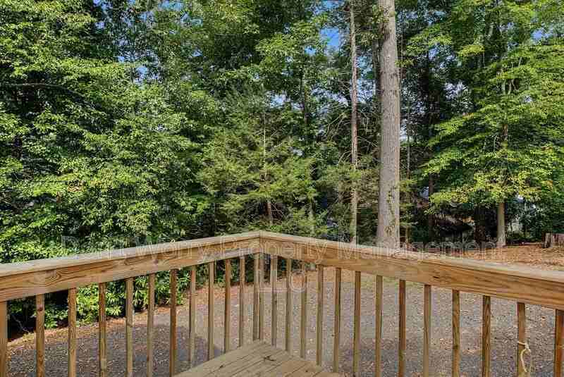 615 Dumaine St #D - Photo 2 of 11