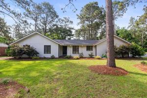 featured image of 925 N Ridge St