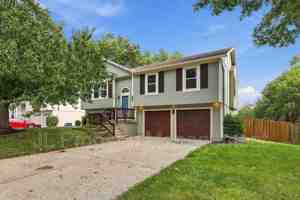 featured image of 125 Se Topaz Dr