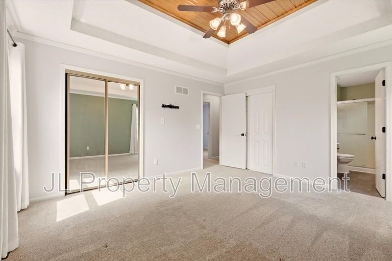 125 Se Topaz Dr - Photo 7 of 19